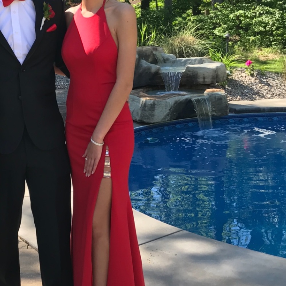 Beautiful Sherri Hill prom dress!